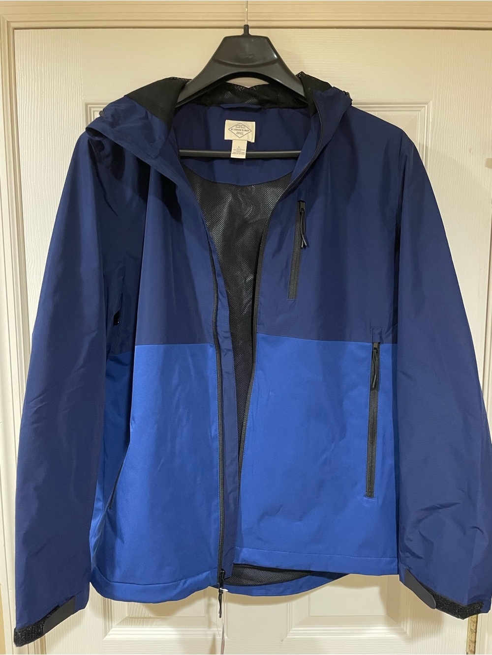 St. John's Bay Men’s Large Two-Tone Blue Hooded Rain Jacket NWT